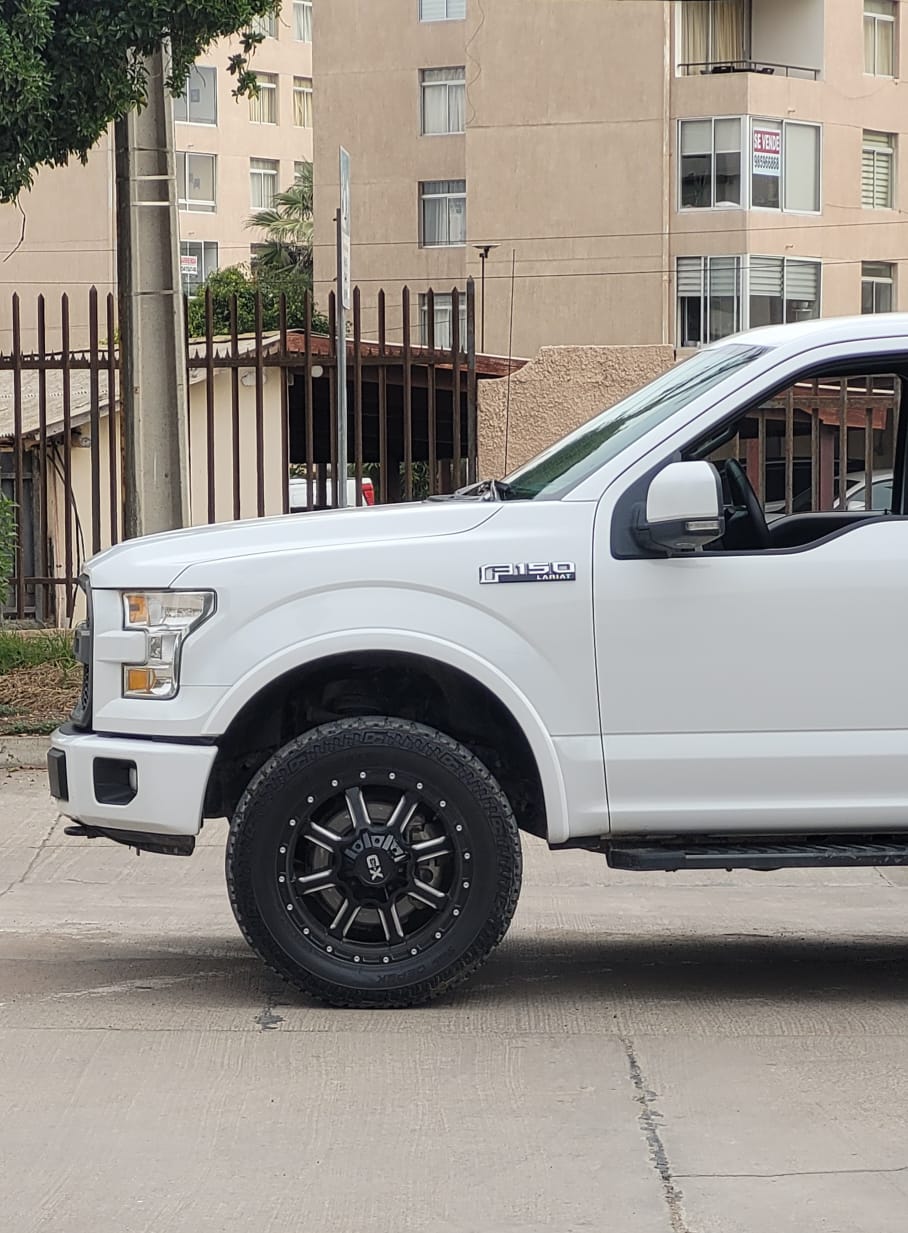 Ford F-150 Lariat V8 2017 🇺🇸