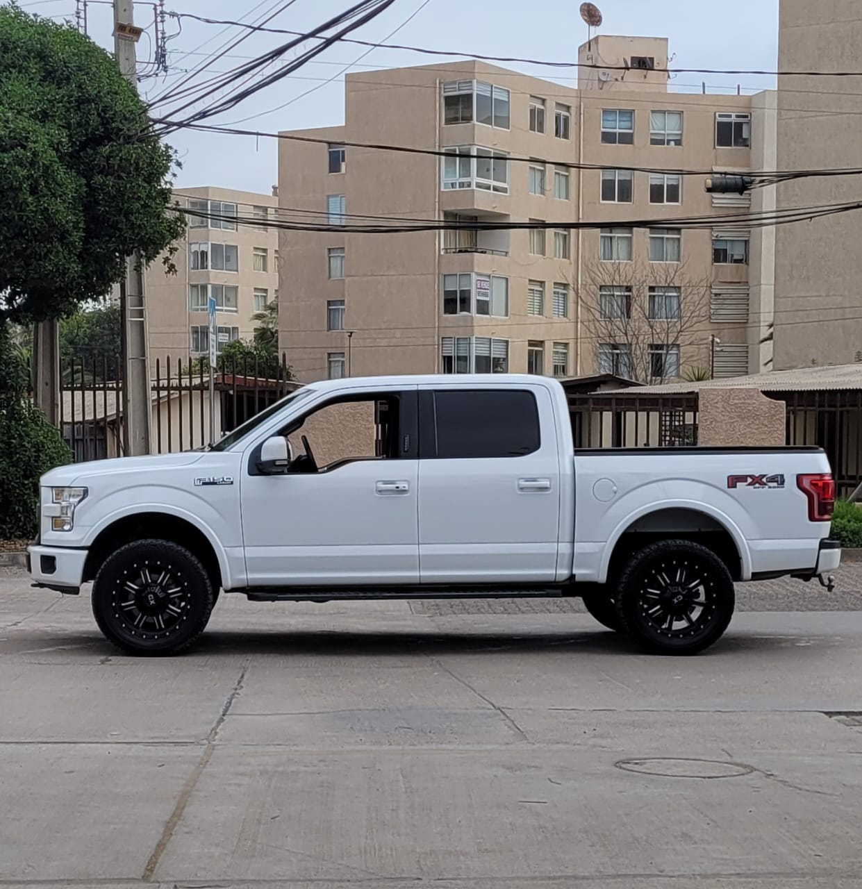 Ford F-150 Lariat V8 2017 🇺🇸