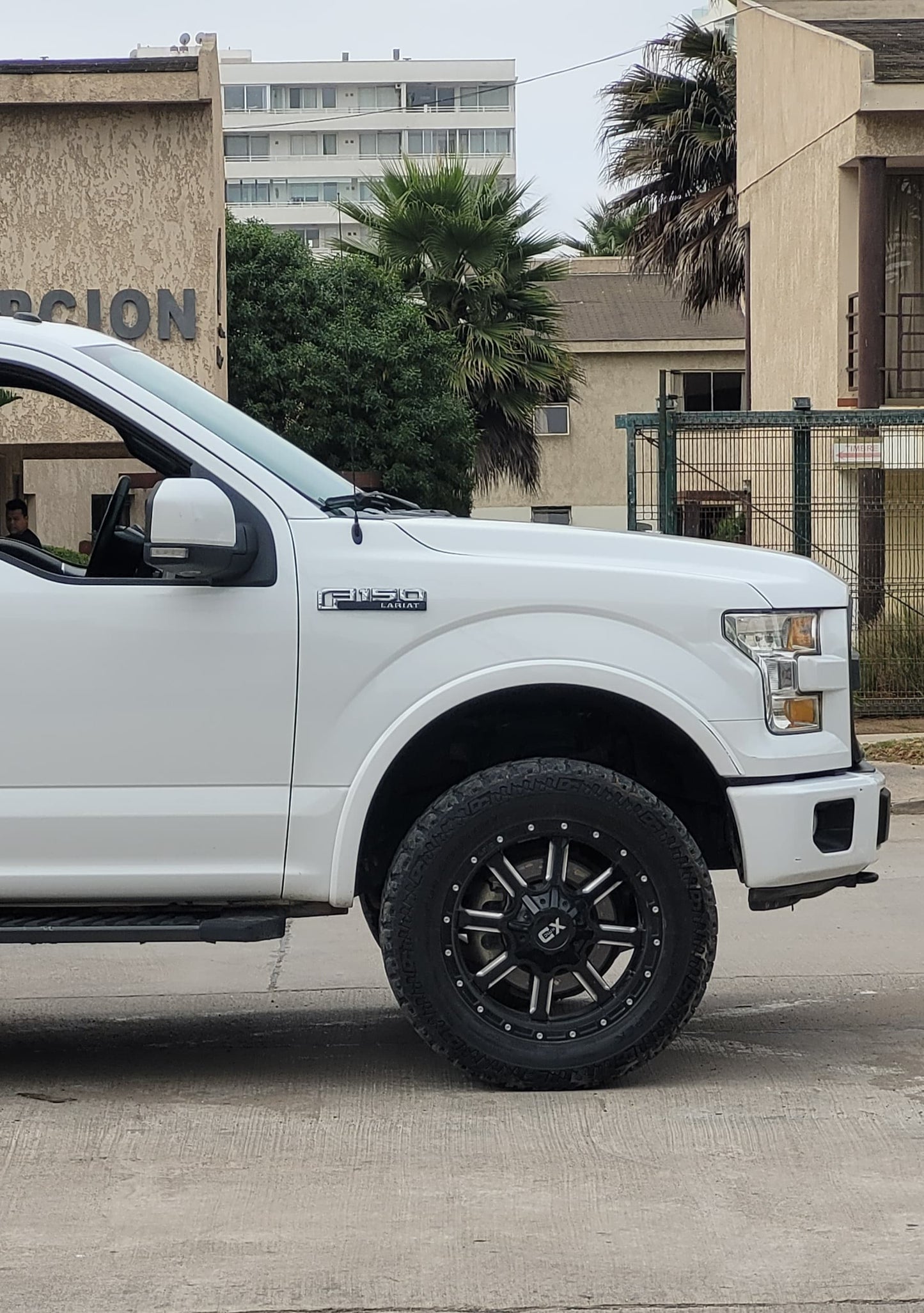 Ford F-150 Lariat V8 2017 🇺🇸