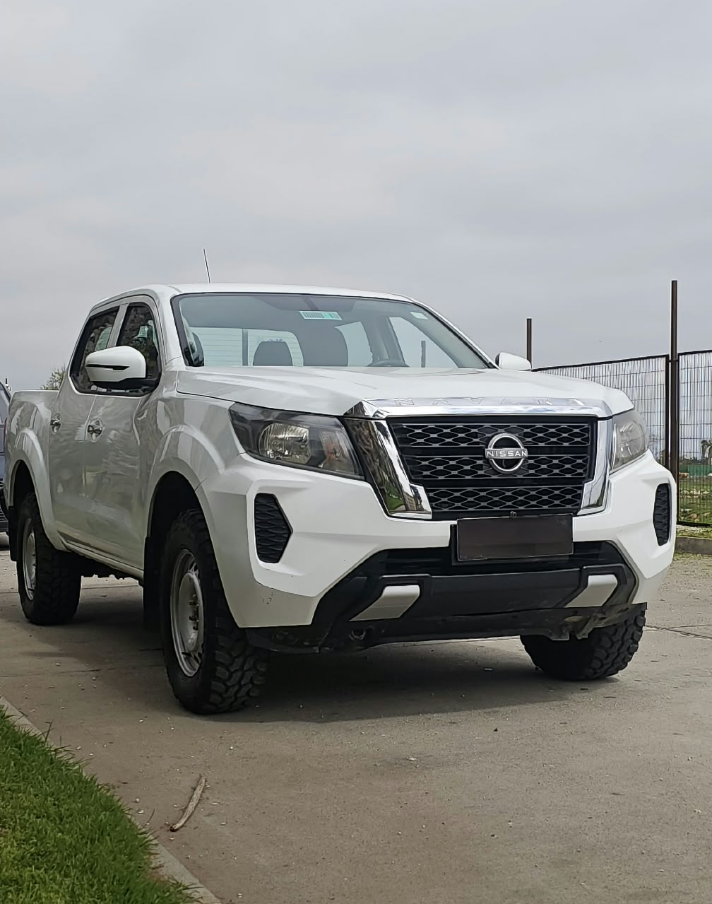 NISSAN NAVARA SE MT 4X4 2024 🇯🇵