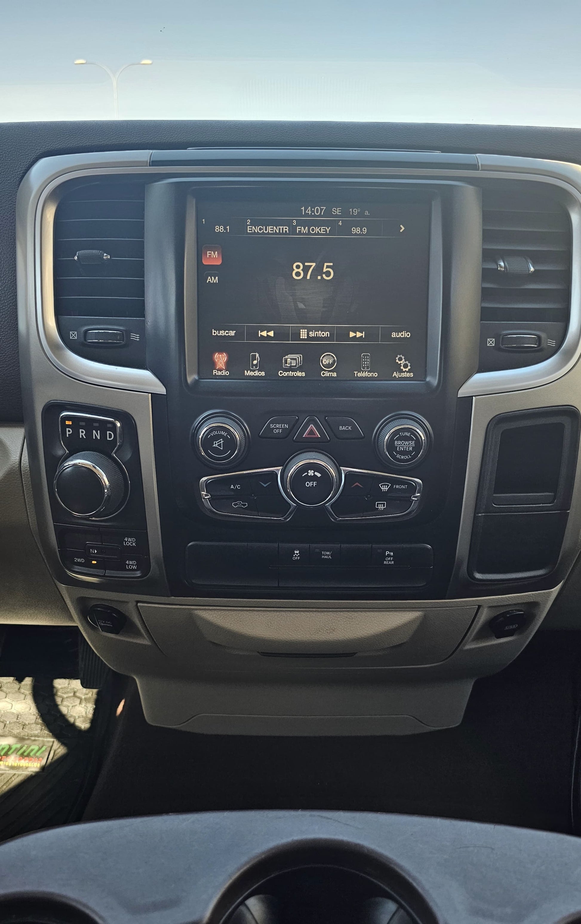 Dodge RAM 1500 SLT 4x4 2014🇺🇸