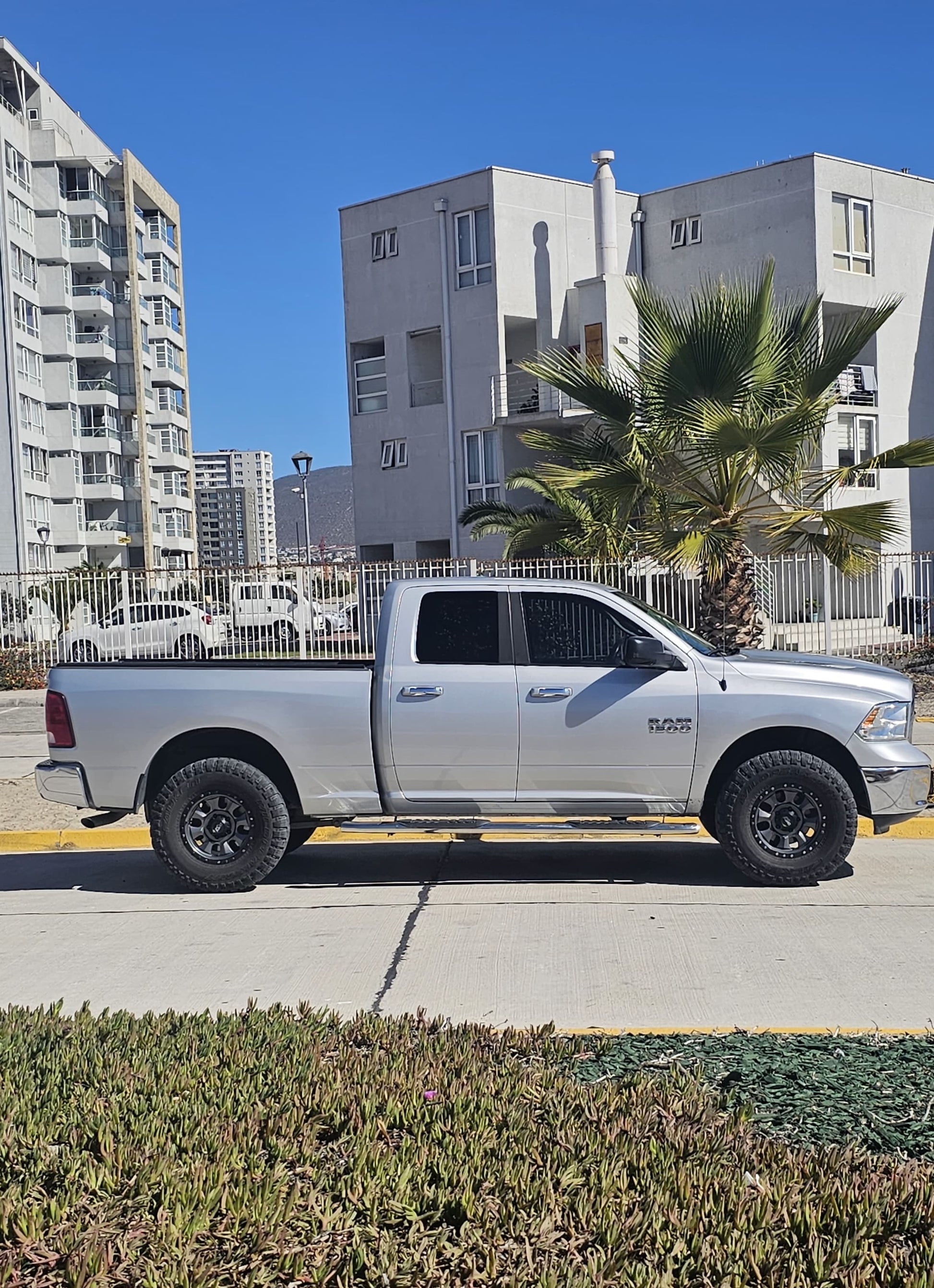 Dodge RAM 1500 SLT 4x4 2014🇺🇸