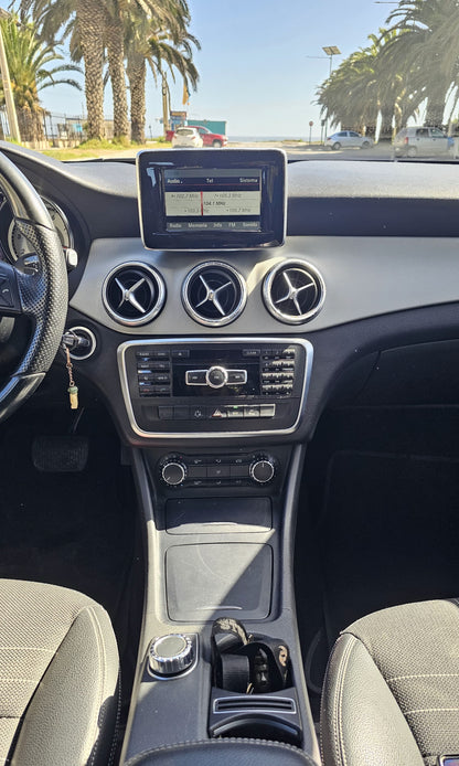 Mercedes Benz CLA 200 2015🇩🇪