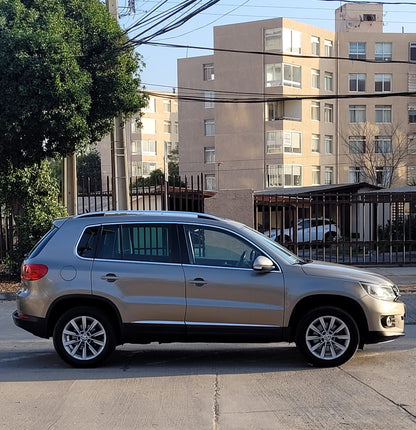 Volkswagen Tiguan 2.0 TDI 4WD 2014 🇩🇪