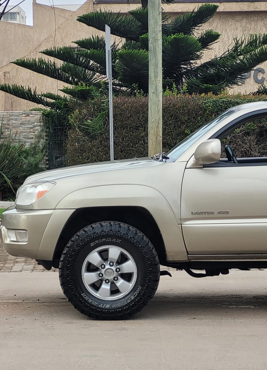 Toyota 4Runner Limited 4x4 2005 🇯🇵