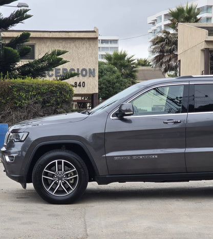 Jeep Grand Cherokee Laredo 2022 🇺🇲