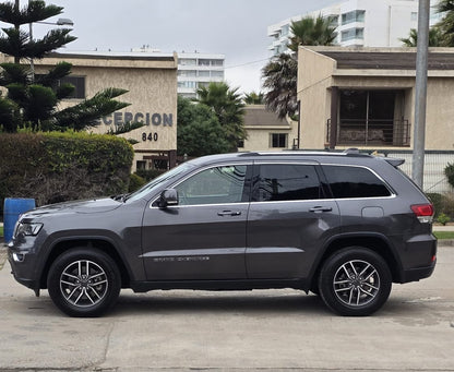 Jeep Grand Cherokee Laredo 2022 🇺🇲
