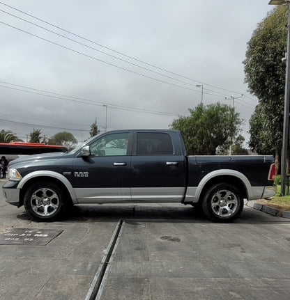 Dodge Ram 1500 Laramie 2017 🇺🇲