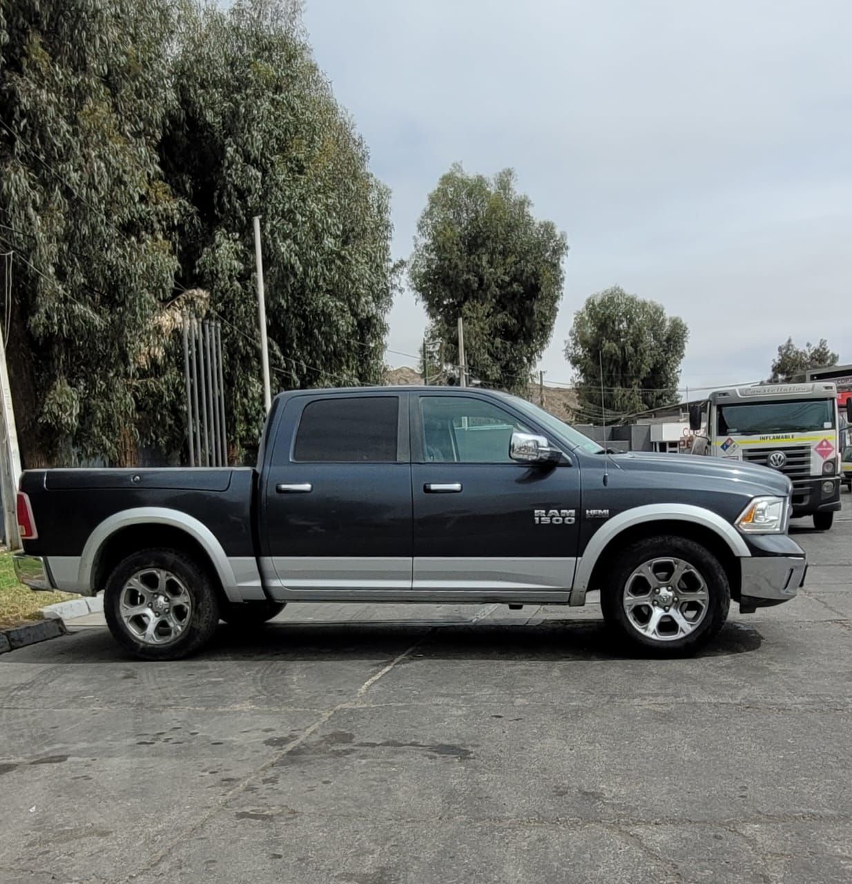Dodge Ram 1500 Laramie 2017 🇺🇲