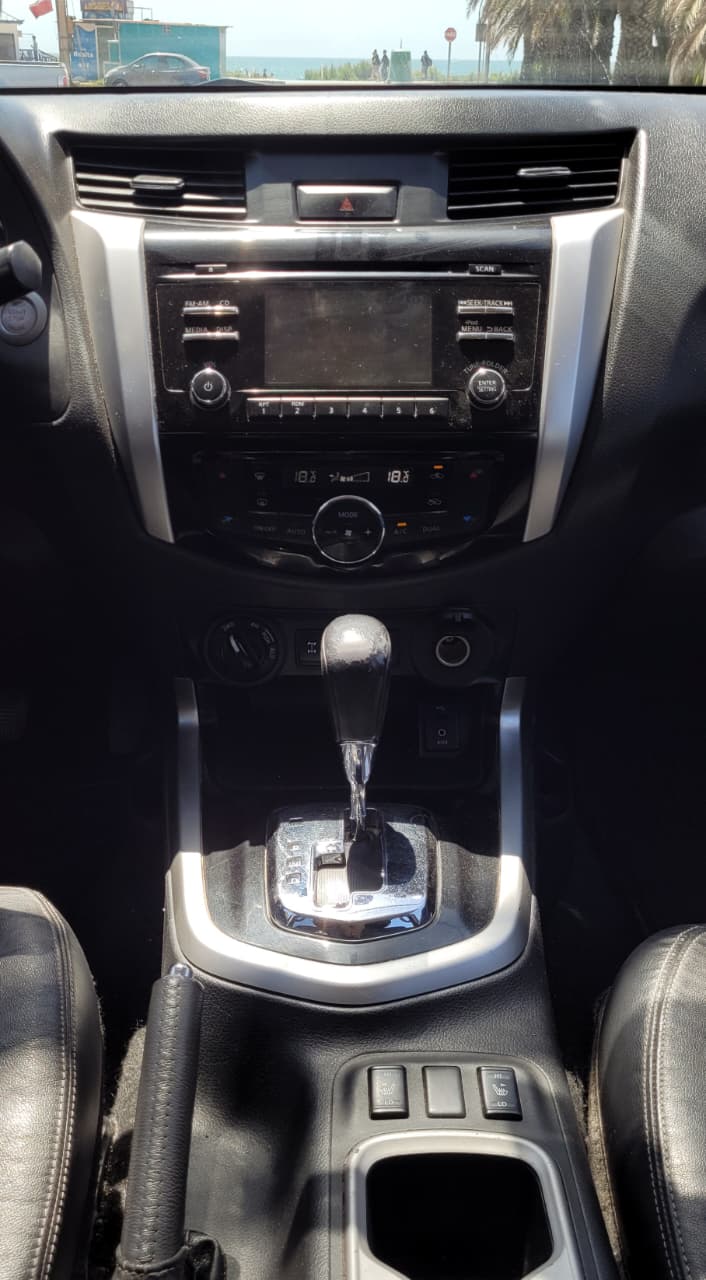 NISSAN NP300 LE 4x4 2018 🇯🇵