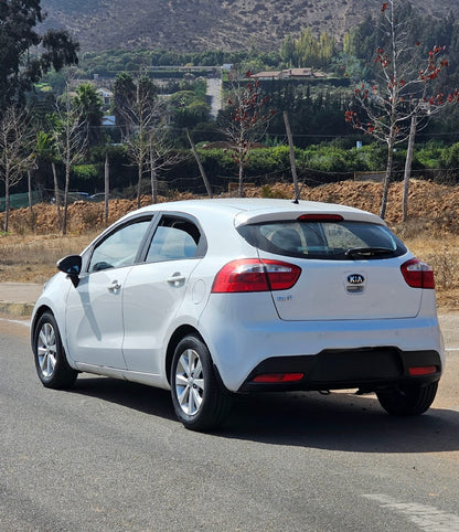 KIA RIO 5 EX AT 2015 🇰🇷