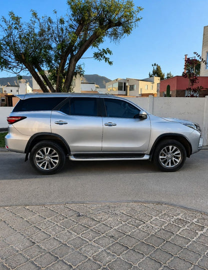 TOYOTA FORTUNER SR5 2022 4x4 AT 🇯🇵
