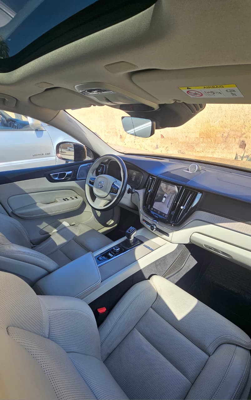VOLVO XC60 II D5 INSCRIPTION AWD 2021 AT 🇸🇪