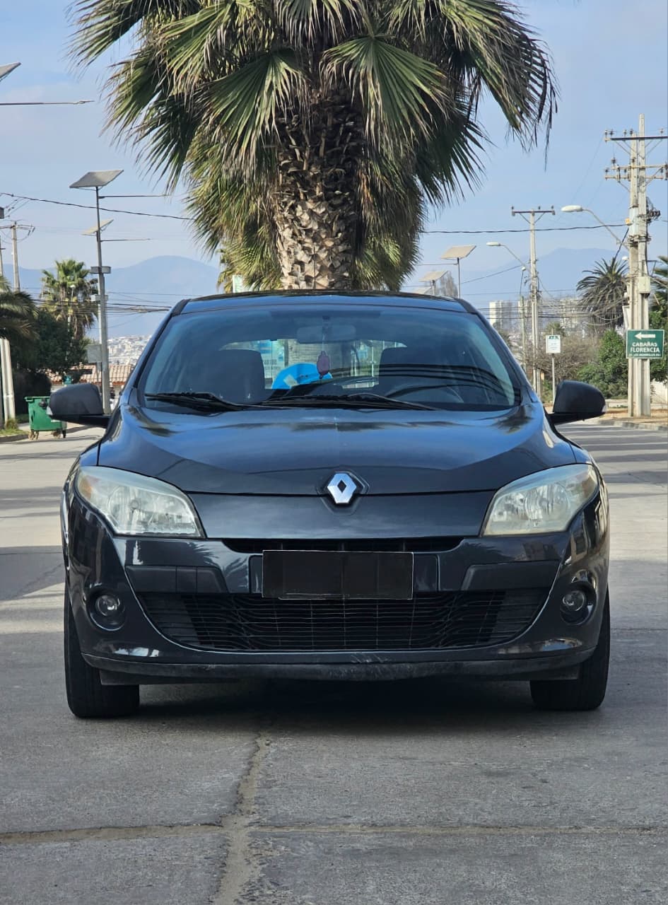 RENAULT MÉGANE III HB EXPRESSION 2.0 MT  2011 🇫🇷