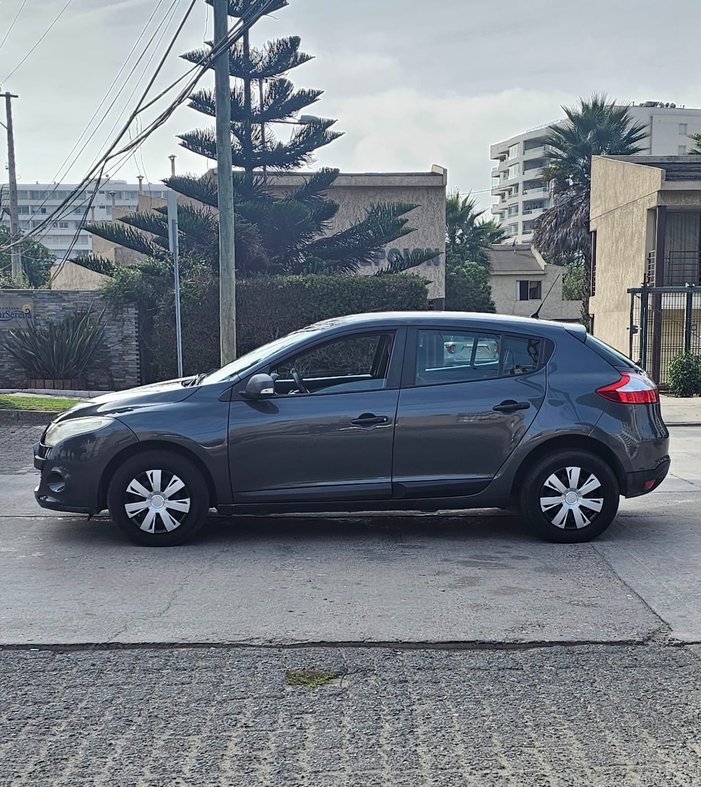 RENAULT MÉGANE III HB EXPRESSION 2.0 MT  2011 🇫🇷