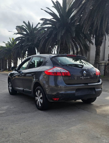RENAULT MÉGANE III HB EXPRESSION 2.0 MT  2011 🇫🇷