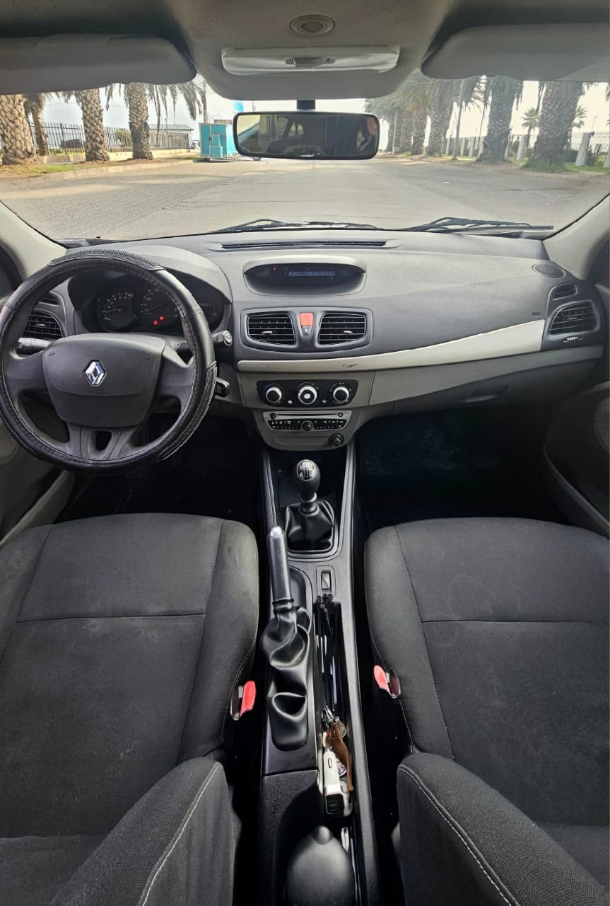 RENAULT MÉGANE III HB EXPRESSION 2.0 MT  2011 🇫🇷