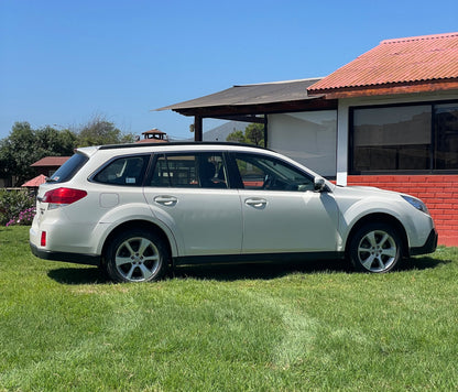 SUBARU OUTBACK XS AWD DIÉSEL 2015🇯🇵