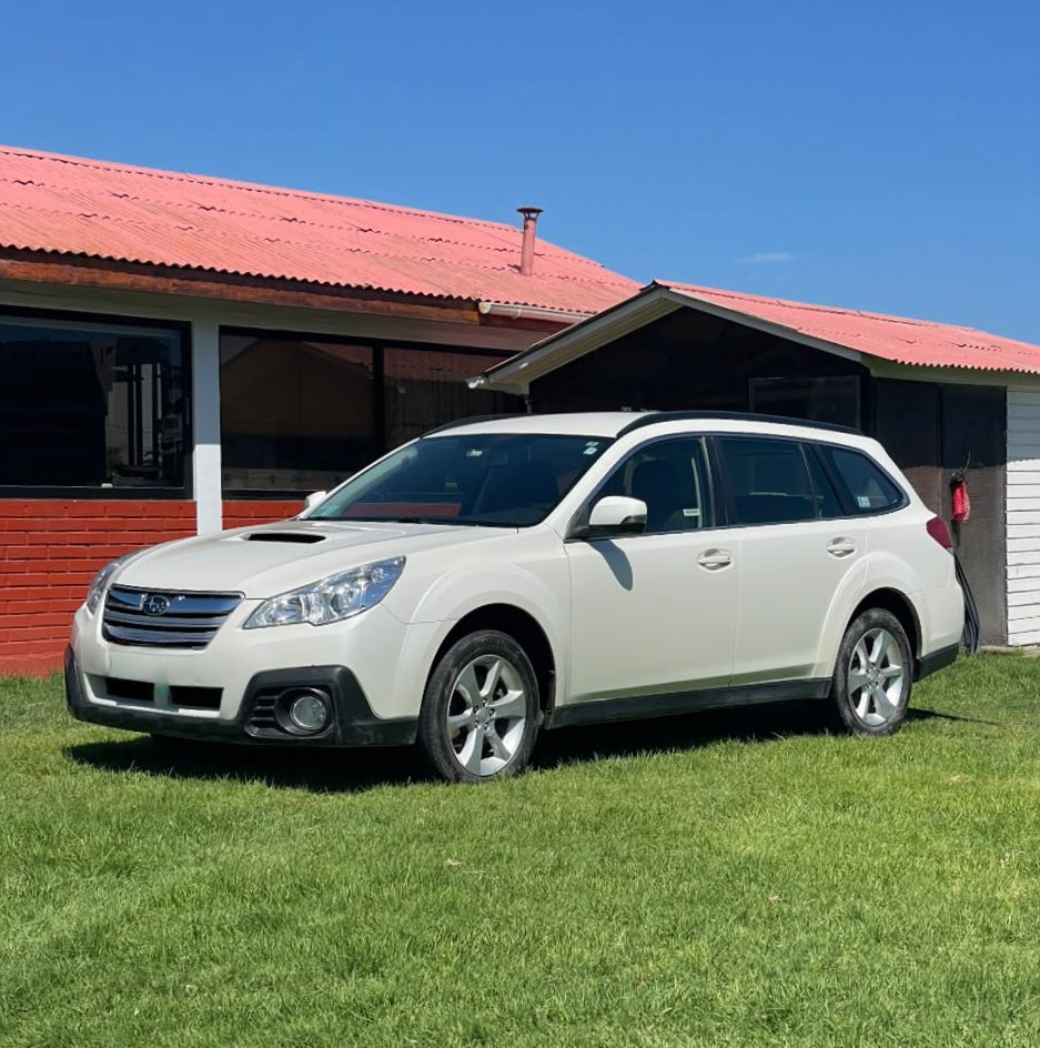 SUBARU OUTBACK XS AWD DIÉSEL 2015🇯🇵
