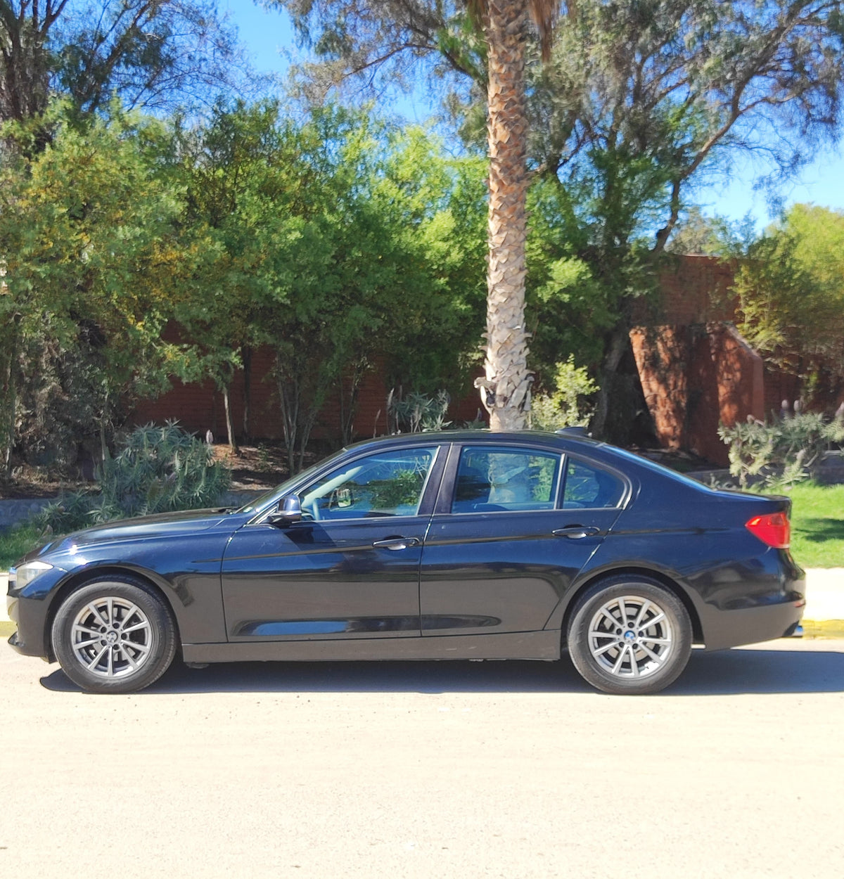 BMW 320i 2.0 TURBO AT 2014 🇩🇪