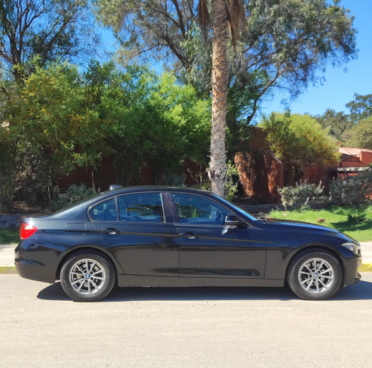 BMW 320i 2.0 TURBO AT 2014 🇩🇪