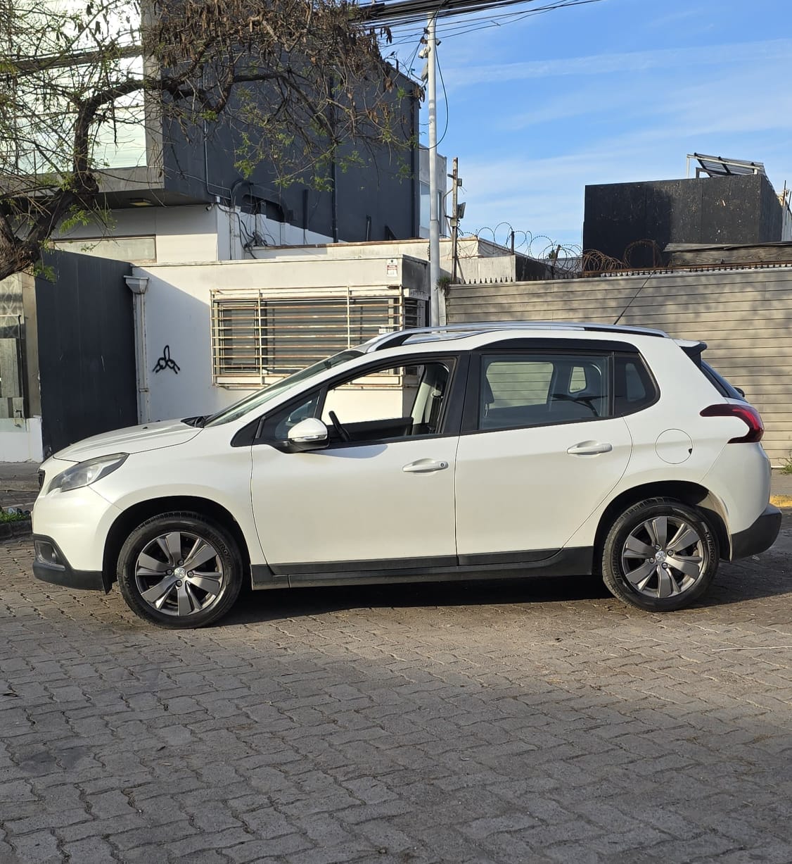 PEUGEOT 2008 ACTIVE HDi 1.6 2019 🇫🇷