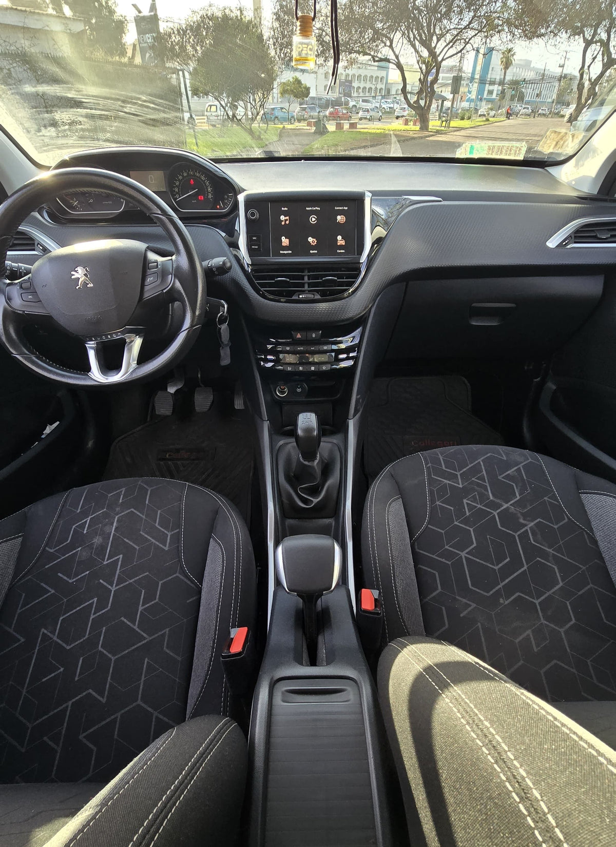 PEUGEOT 2008 ACTIVE HDi 1.6 2019 🇫🇷